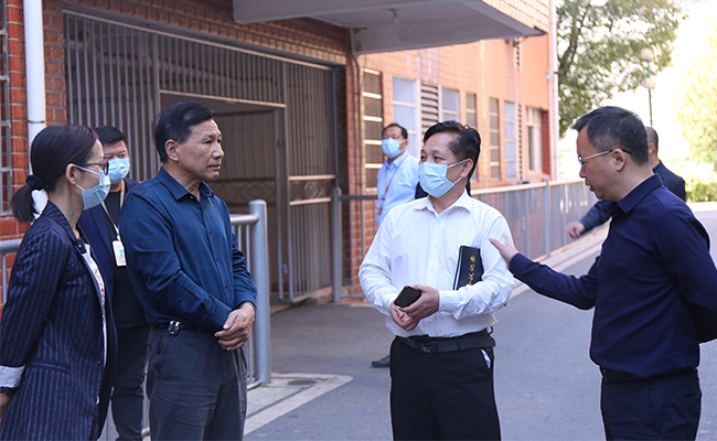 在關(guān)懷中砥礪前行